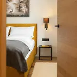 Auhof - 4*