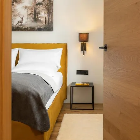 Auhof - 4*