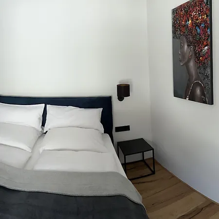 Auhof - 4*
