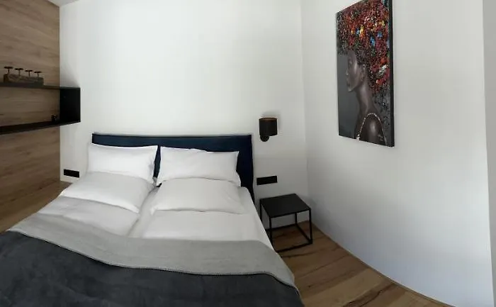 Auhof - 巴德加斯坦