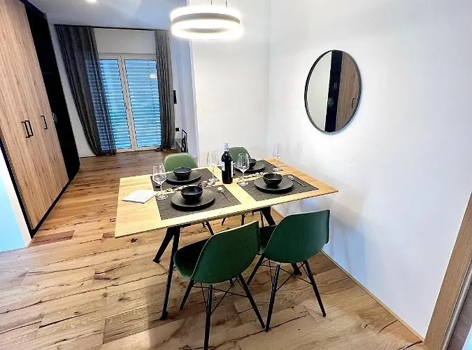 Auhof - 巴德加斯坦