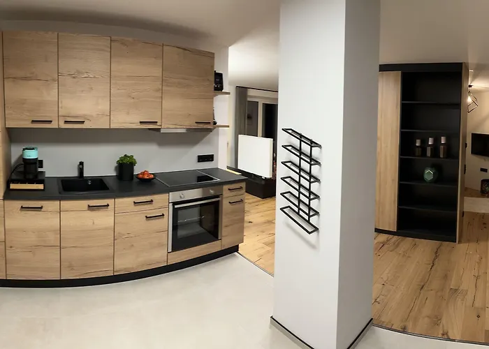 Auhof - 巴德加斯坦